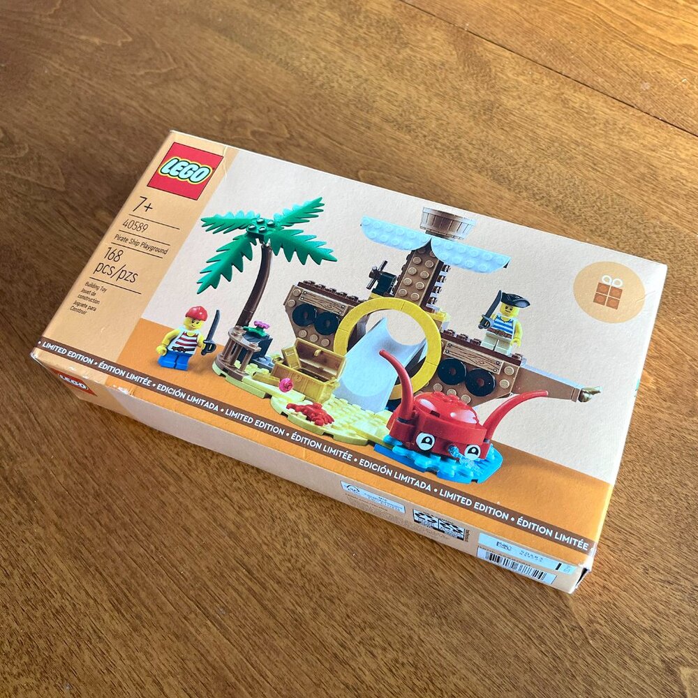 Lego "Pirate Ship Playground" set 40589 NIB